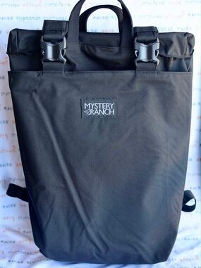 Mystery Ranch Hiking Backpack Black Buckle Padded Straps Ext Pockets Brand New